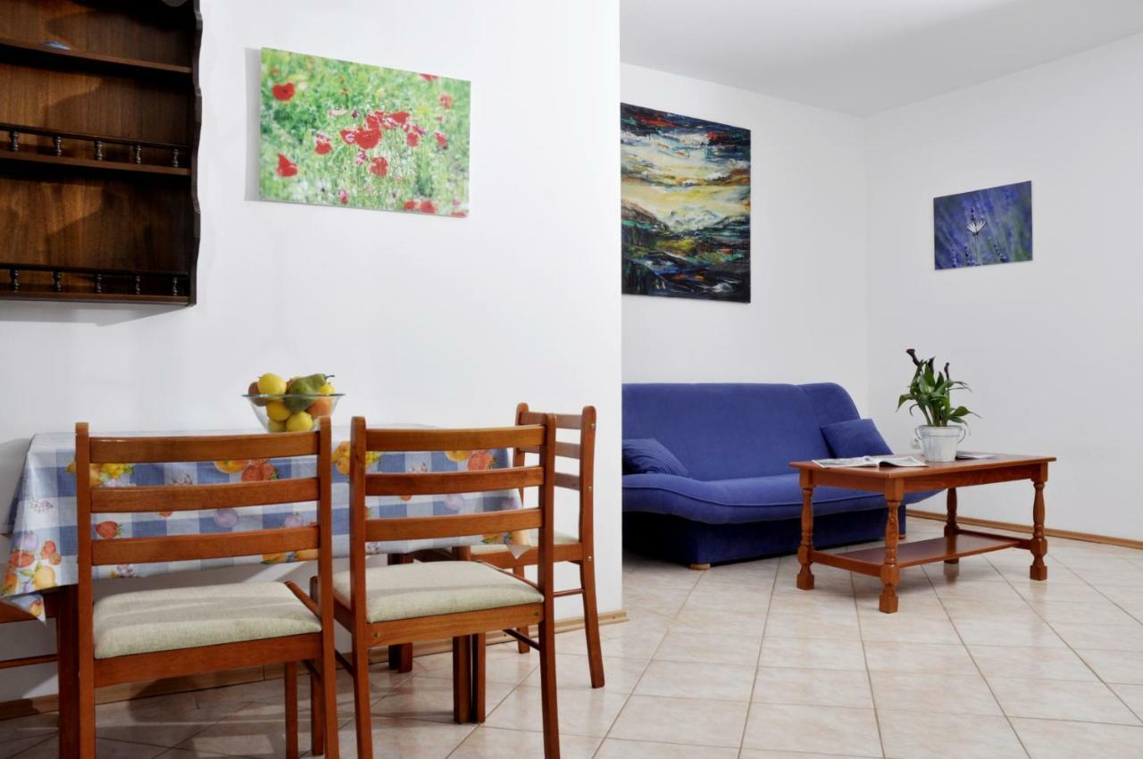 Apartmani Novotny Plavi Banjol Exterior foto